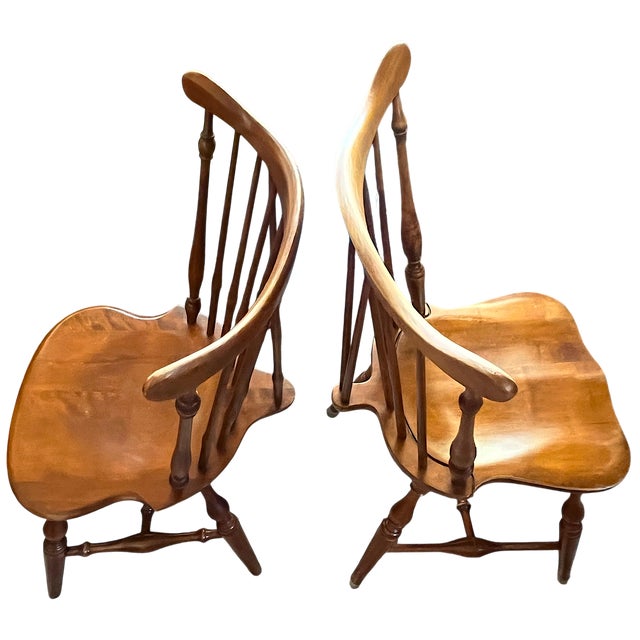 Set of Four Vintage Windsor Dining Chairs in Nutmeg Finish — Two Ethan Allen & Two Companion Chairs For Sale - Image 10 of 18