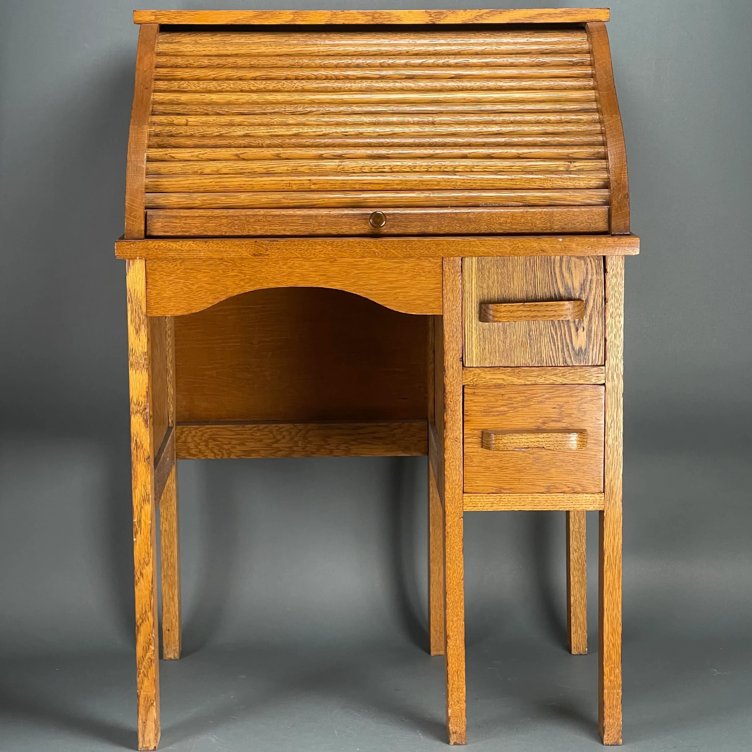 Vintage 1920s/1930s American Mission Tiger Oak Roll Top Child's