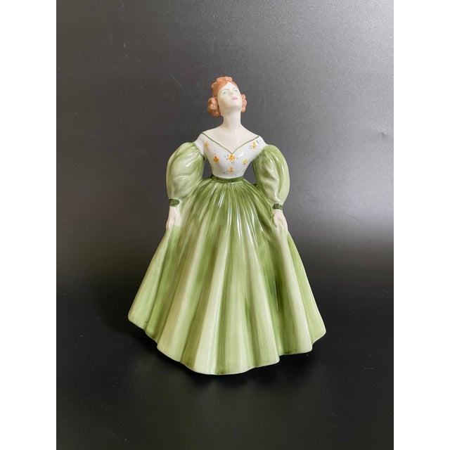 Vintage Coalport China Ladies of Fashion figurine "Kelly", designed by John Bromley, issued 1984 - 1988. Very nice...