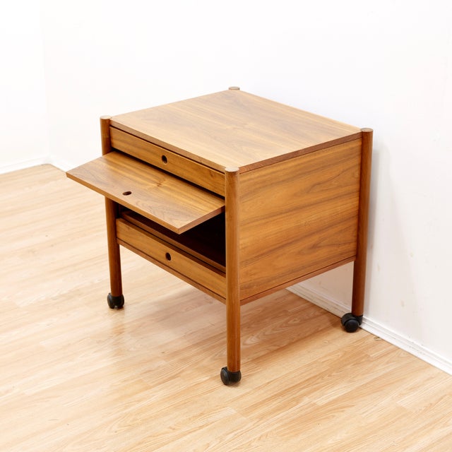 1970s Danish Modern Living Room Side Table in Walnut For Sale - Image 11 of 12