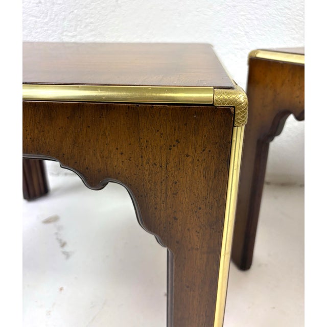 American Mid-Century Vintage Walnut Side Tables After Baker Furniture For Sale - Image 3 of 9