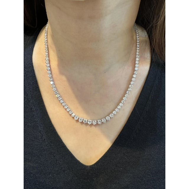 Early 21st Century Natural 15.50 CTTW Graduated Diamond Riviera Necklace in Platinum 900 For Sale - Image 5 of 8