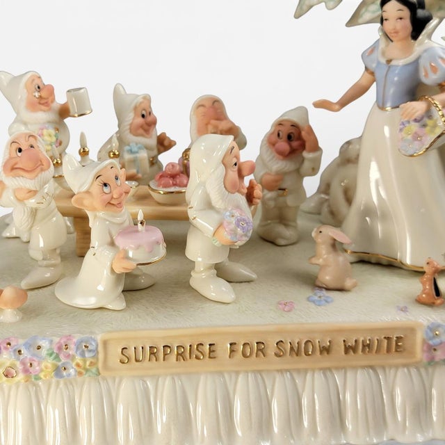 Surprise for Snow White Group in Ceramic, 1998 For Sale - Image 10 of 12