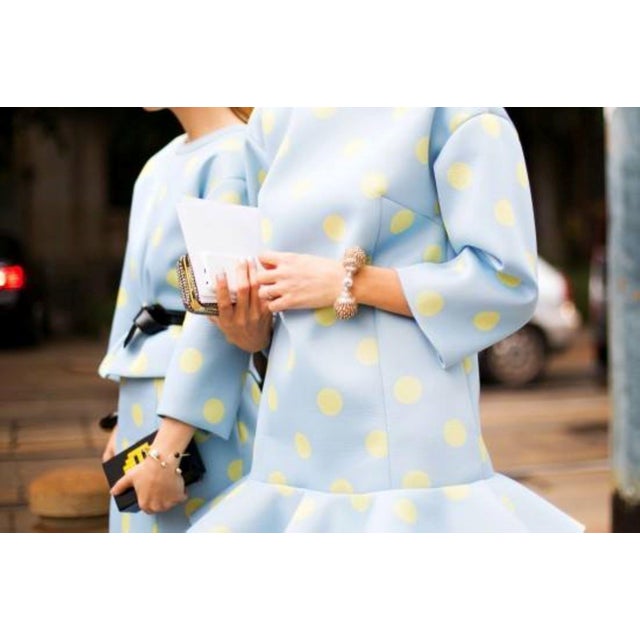 Traditional Miriam Salat 70s Resin Pin Up Resin Sterling Silver Bangle 70s style For Sale - Image 3 of 18