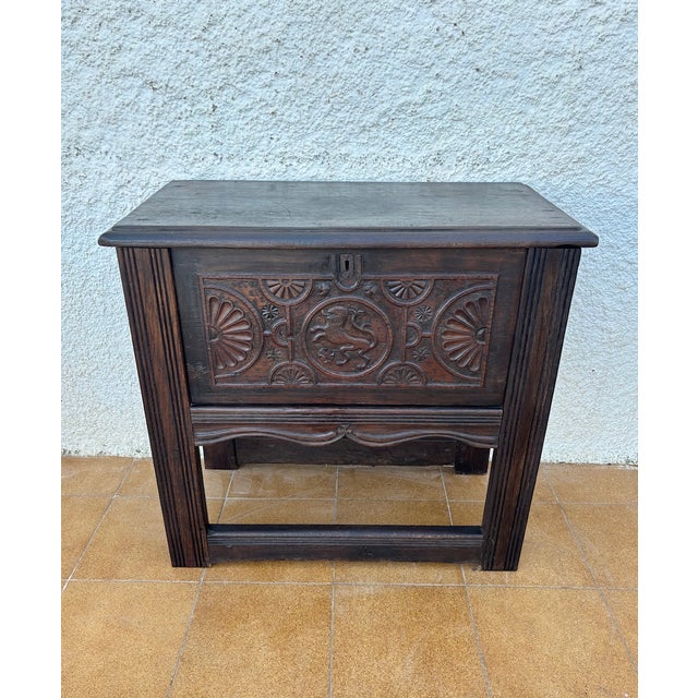 Spanish Renaissance Revival Carved Oak Chest with Lift Top, 1920s For Sale - Image 3 of 17