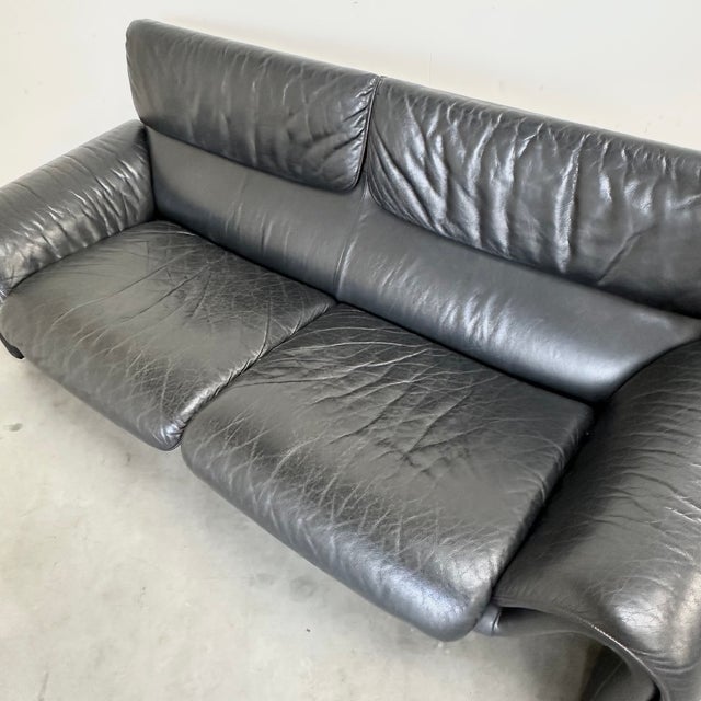 Animal Skin DS-2011 Sofa in Black Leather from De Sede, Switzerland, 1980s For Sale - Image 7 of 11