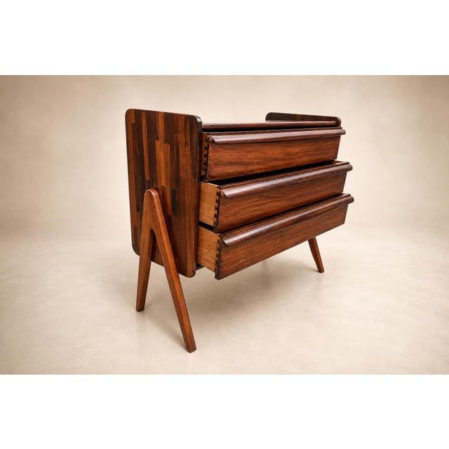 Móveis Cimo Brazilian Modern Patchwork Imbuia Chest of Drawers by Cimo, Brazil, 1950s For Sale - Image 4 of 18