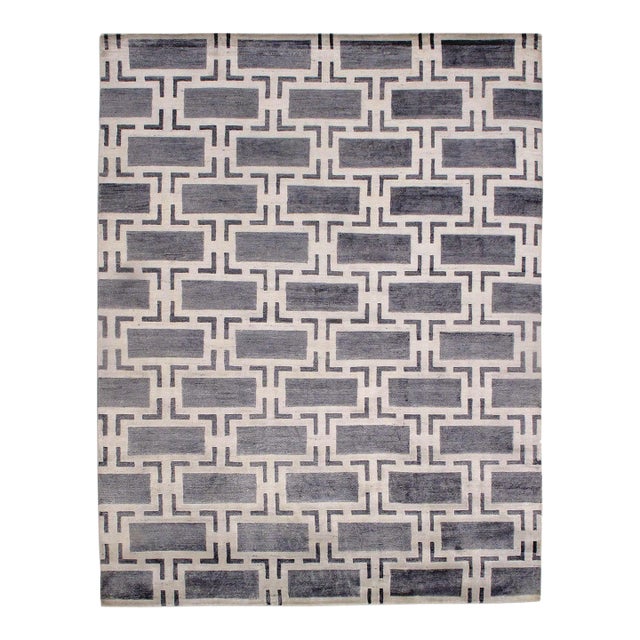 2020s Gray Modern Bamboo Silk Rug For Sale