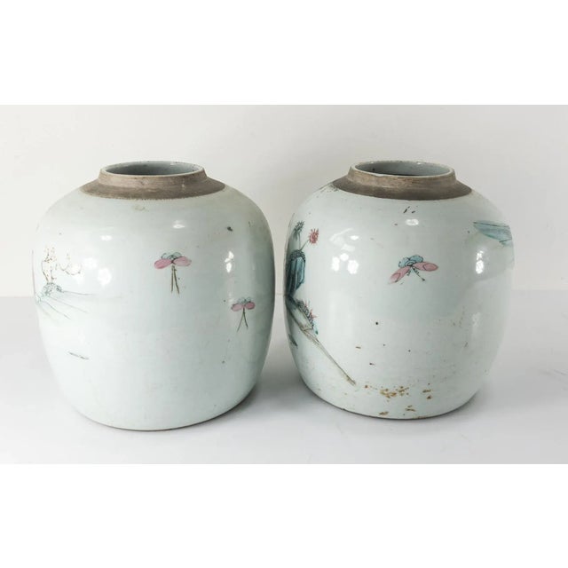 19th Century Pair of Chinese Chinoiserie Famille Rose Ginger Jars For Sale In New York - Image 6 of 12