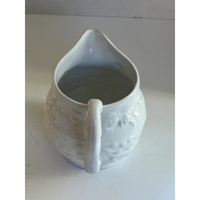 Loucarte Embossed White Pitcher Stag Hunt and Dog Handle For Sale - Image 4 of 5