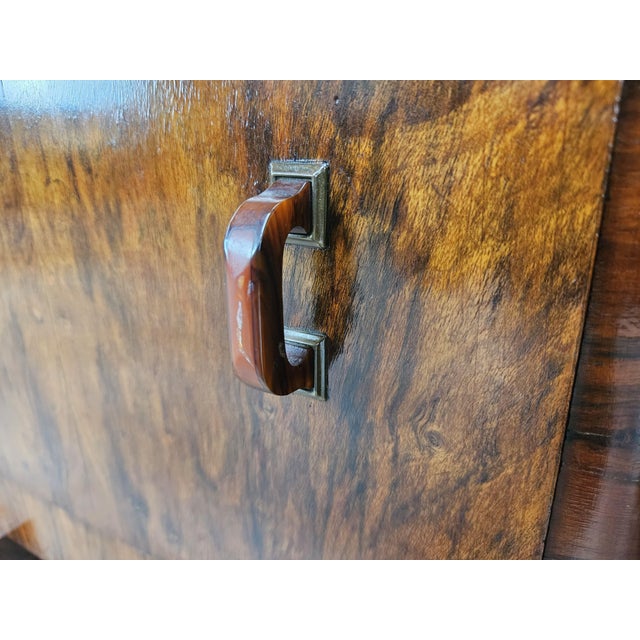 Art Deco Linear and Geometric Bedside Tables in Walnut Burl, 1940, Set of 2 For Sale - Image 15 of 18