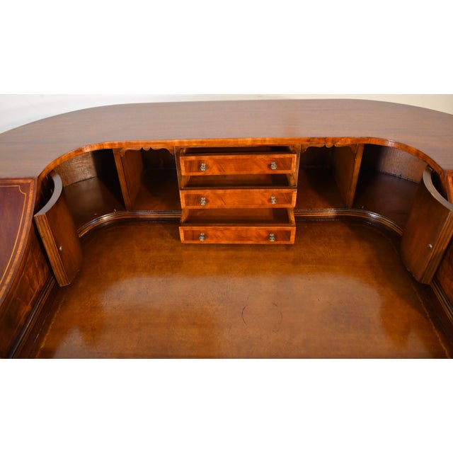 1930s English Regency Mahogany Inlaid & Leather Top Carlton Writing Desk For Sale - Image 13 of 18