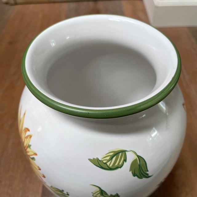 Mid-Century Modern Vintage MCM Tiffany & Co. 10” Ceramic Vase "Tiffany Petals" 1998 Made in Portugal For Sale - Image 3 of 5