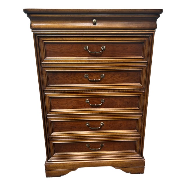 Vintage 1990's Lexington Furniture Chest of Drawers For Sale