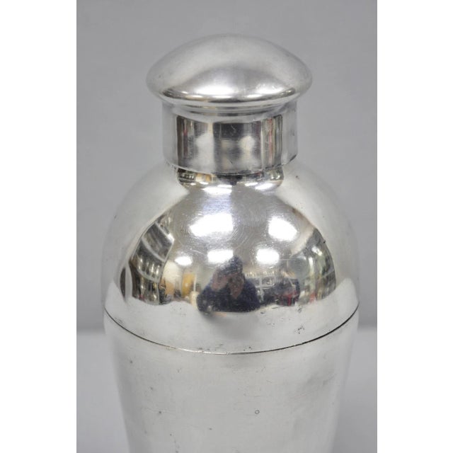 Art Deco Vintage Wiskemann Belgium Art Deco Silver Plated Martini Cocktail Shaker Barware For Sale - Image 3 of 16
