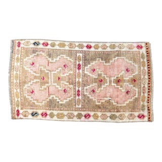 1960s Vintage Pink Hand-knotted Rug For Sale