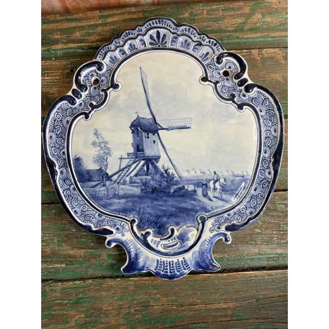 Delft Wall Plaques by Joost Thooft & Labouchère for Royal Delft, Set of 2 For Sale - Image 3 of 18