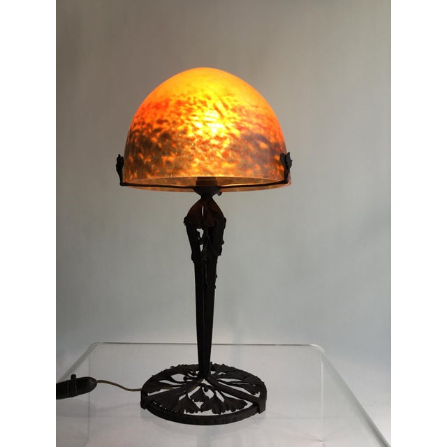 Art Deco French Lamp in Wrought Iron and Ginko Leaves attributed to Muller Frères for Muller Freres / Edgar Brandt, 1930s For Sale - Image 10 of 14