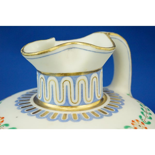 Classical Style Parian Jug in White Biscuit Porcelain with Gold Details, 19th Century For Sale - Image 18 of 18