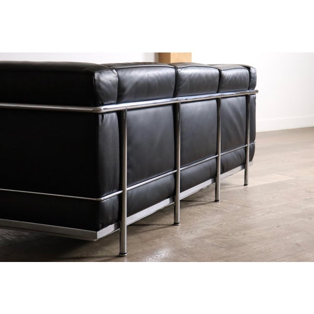 Black LC2 Three-Seater Sofa by Charlotte Perriand for Cassina, 1960s For Sale - Image 8 of 16