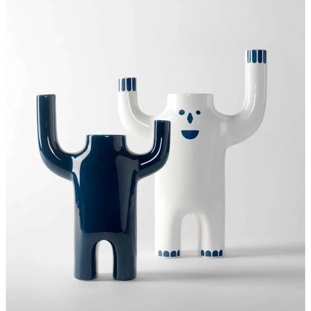 Modern decor large blue happy susto ceramic flower vase by jaime hayon materials: porcelain dimensions: d 14 cm x w 33 cm...