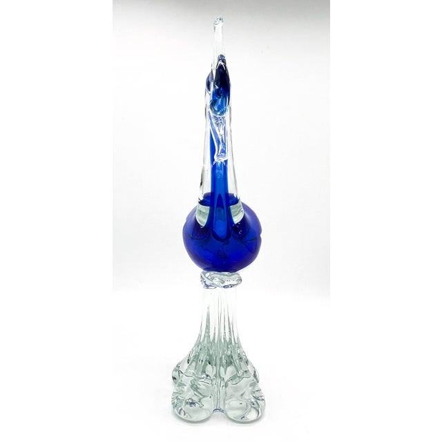 Hollywood Regency Large Vintage Cobalt Blue Murano-Style Art Glass Crested Bird Sculpture – Hollywood Regency / Coastal For Sale - Image 3 of 12