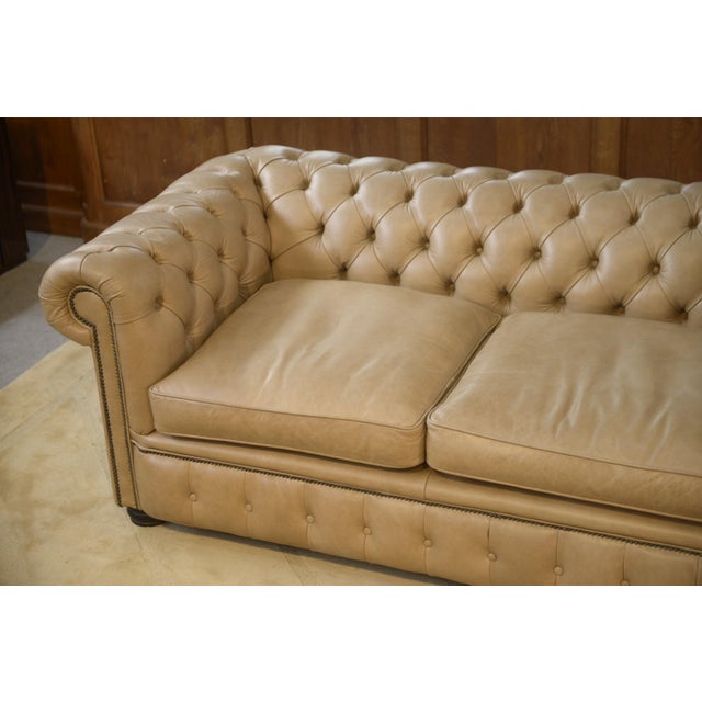 Vintage English Chesterfield Sofa in Beige Leather, 1990s For Sale - Image 12 of 15