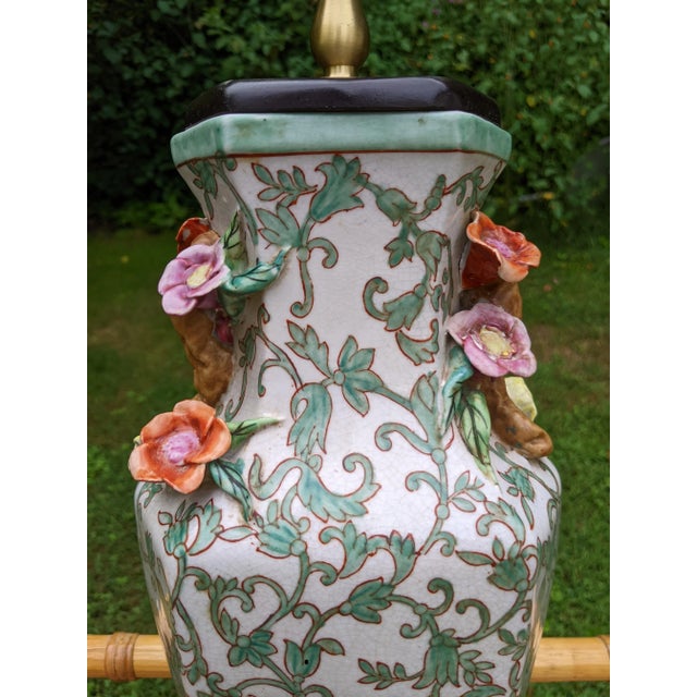 Mid-Century Asian Porcelain Famille Verte Lamp With Figural Relief Flower Vine Handles For Sale - Image 11 of 12
