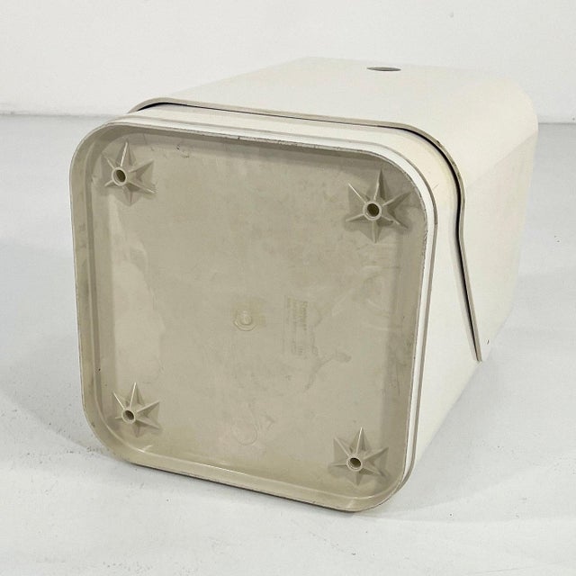 White White Laundry Bin by Anna Castelli for Kartell, 1970s For Sale - Image 8 of 11