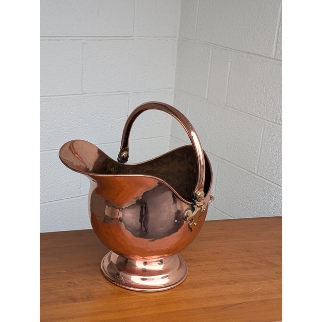 Fabulous Antique 19th Century Copper Brass Coal Bucket Helmet Scuttle W/ Helmet For Sale - Image 11 of 12