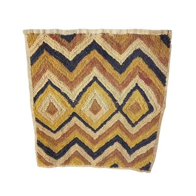 African Vintage African Kuba Kasai Velvet Raffia Textile Zaire 24.5 "By 22.25" For Sale - Image 3 of 9