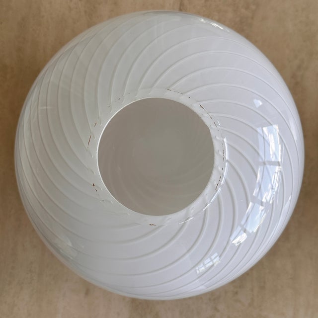 White Swirl Murano Glass Table Lamp with Brass Bases, 1970s For Sale - Image 12 of 18