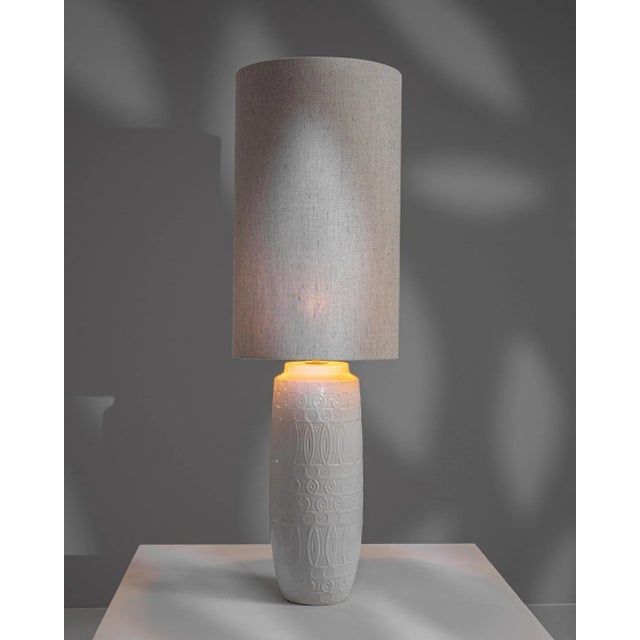 White 20th Century German Ceramic Table Lamp For Sale - Image 8 of 12