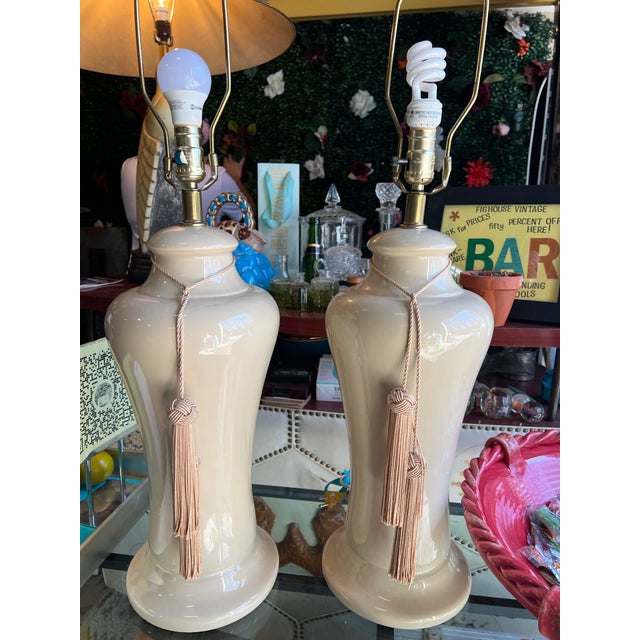 1970s 1970s Mid-Century Modern Ceramic Table Lamps With Light Pink Tassels - a Pair For Sale - Image 5 of 11