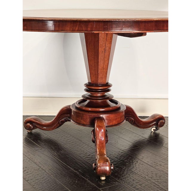 A 19th Century English mahogany William IV center table, circa 1835.