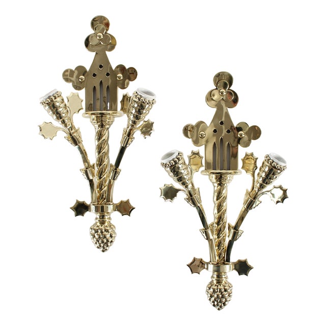 Art Nouveau Wall Lights in Brass in the style of Thorvald Bindesbøll, Denmark, 1900s, Set of 2 For Sale