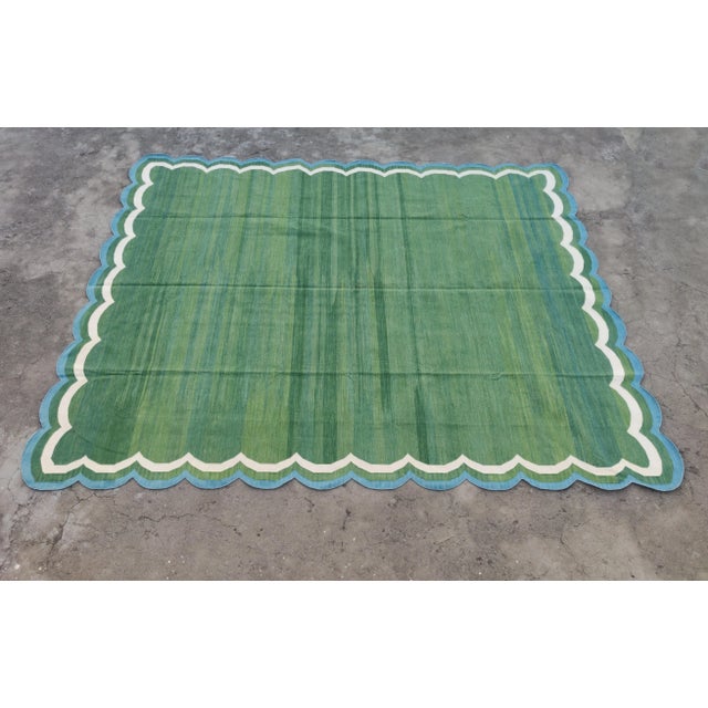 Handmade Cotton Scalloped Rug in Forest Green With Cream and Teal Blue Border - 9'x12' For Sale - Image 9 of 11
