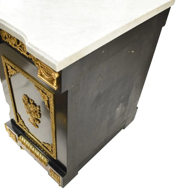 Pair of Antique Style Marble Top Boulle Style End Tables / Nightstands For Sale In West Palm - Image 6 of 7