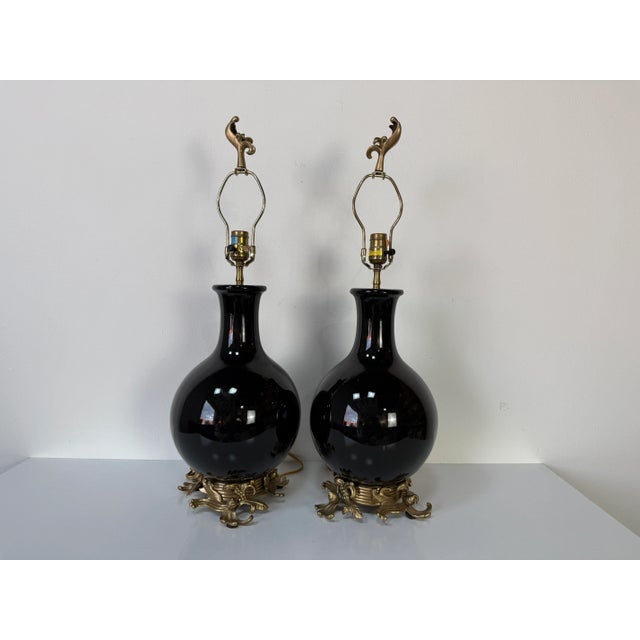 1980s Vintage Chapman Black Glazed Ceramic Table Lamps – A Pair For Sale In Miami - Image 6 of 12