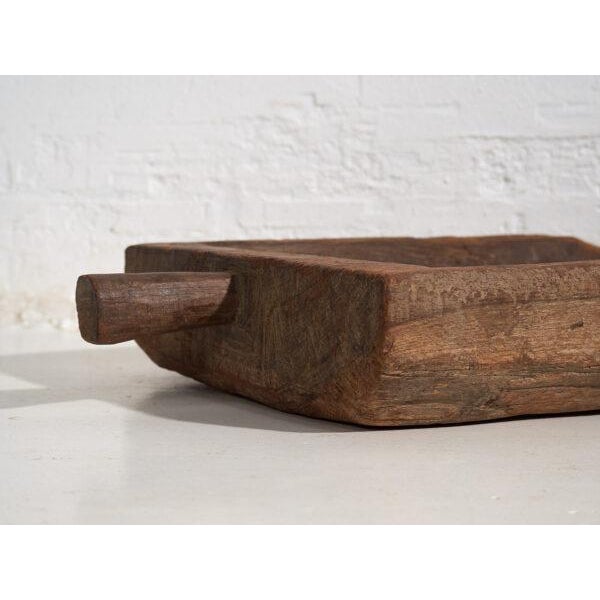 Antique primitive trough (c.1900) Dimensions: Length: 65 cm Depth: 35 cm Height: 10 cmStyle: PrimitiveMaterials and...