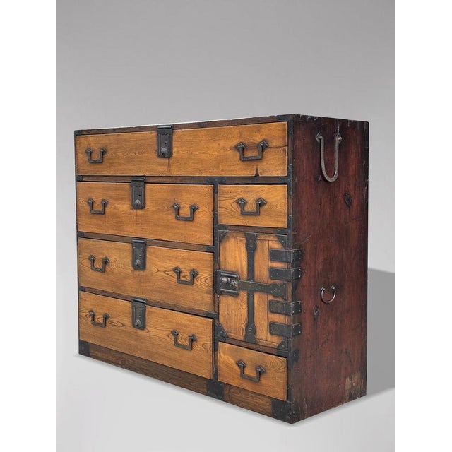 Antique Meiji Japanese Keyaki Merchant Tansu Chest, 1880 For Sale - Image 11 of 16