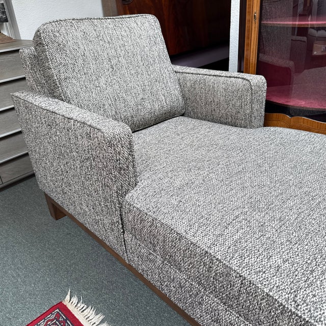 C & L Design Contemporary Chaise Lounge For Sale - Image 4 of 12