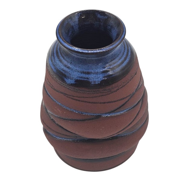 2010s Contemporary Studio Art Pottery Red Stoneware Vase With Strangled Wrap Design, Signed Vincent 2010 For Sale - Image 5 of 8