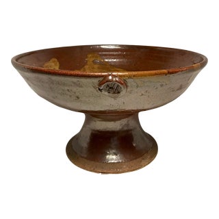 1970s Mid-Century Hand Crafted Folk Art Studio Pottery Earthenware Footed Fruit Bowl For Sale