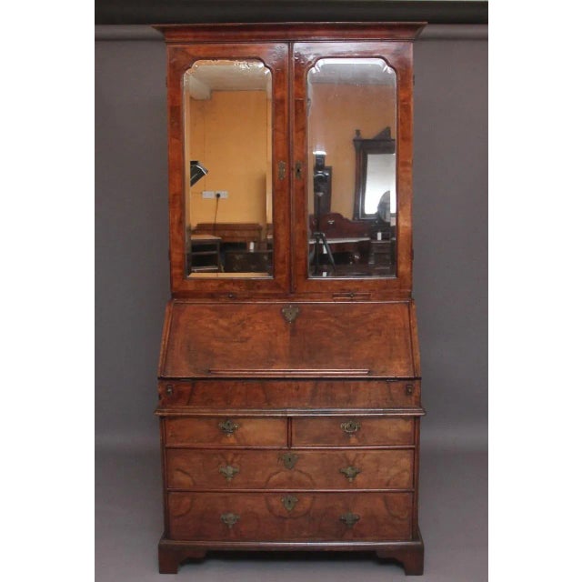 Early 18th Century Walnut Bureau & Bookcase, Set of 2 For Sale - Image 15 of 15