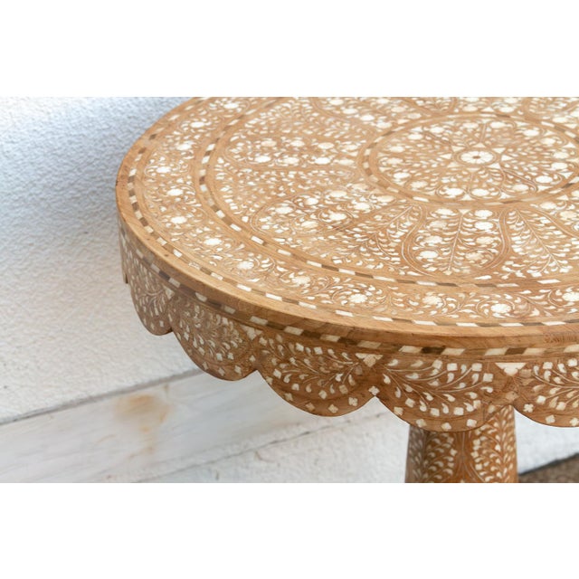 24" Dm Scalloped Edge Inlay Side Table For Sale In Los Angeles - Image 6 of 9