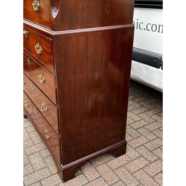 George II Chest of Drawers in Mahogany For Sale - Image 17 of 18