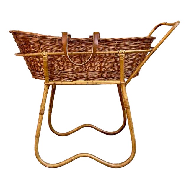 Mid-Century Rattan and Bamboo Folding Cradle, Italy,, 1960s For Sale