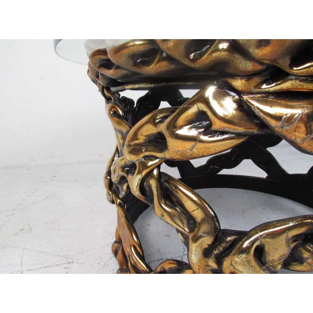 Round Mid-Century Modern Glass Top Coffee Table For Sale In New York - Image 6 of 7