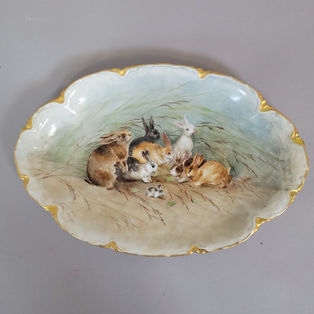 1900 - 1909 Antique Haviland Limoges Hand-Painted Rabbit Platter Plate, France Circa 1900 For Sale - Image 5 of 5